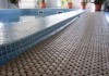 Фото Сборное покрытие ПлиткаПол для мягкого пола сеточкой в бассейне или аквапарке